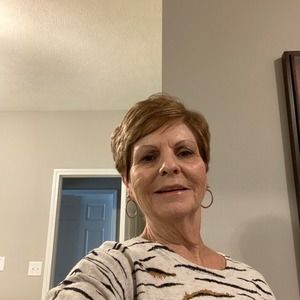 Meet your Posher, Phyllis